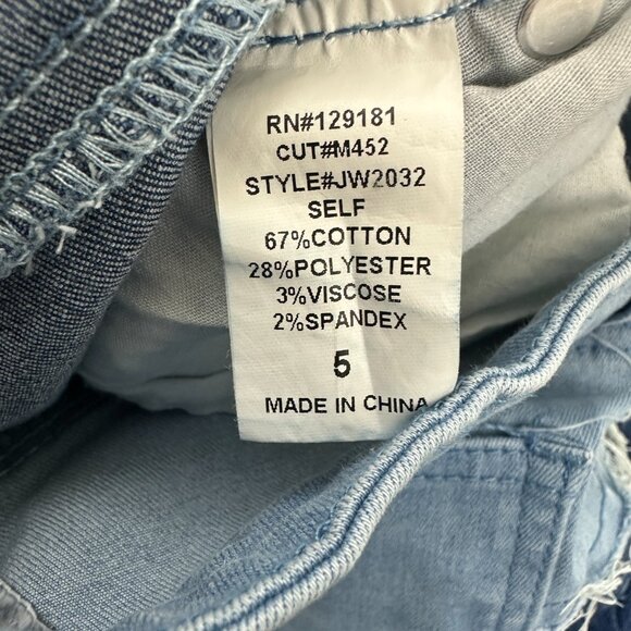 Fashion Nova Straight Raw Hem Distressed Women's size 5 Medium Blue Denim Jeans - Picture 3 of 4